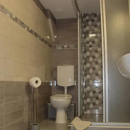 Hegylanc Fogado Bed & Breakfast 3*