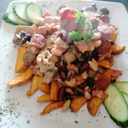 Hegylanc Fogado Bed & Breakfast 3*